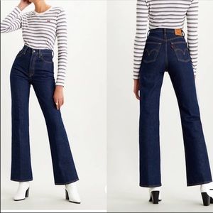 Levi’s Ribcage Bootcut Jean
